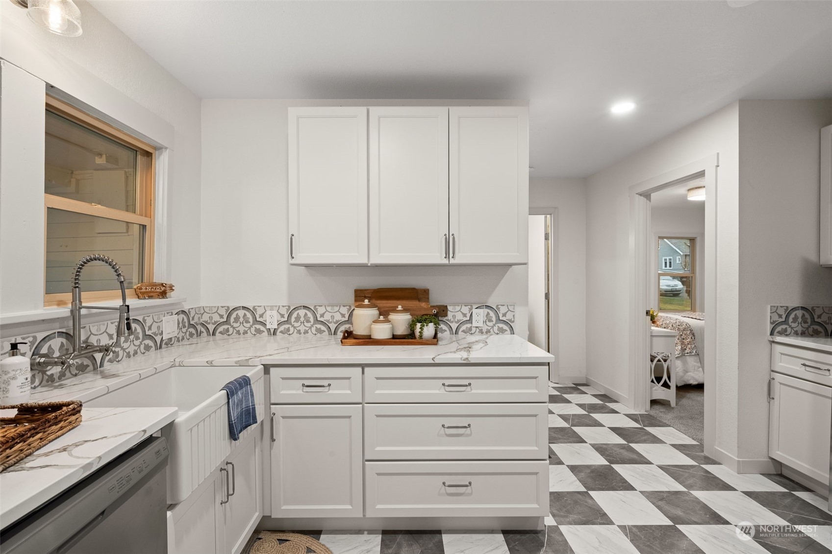510 Bates Street Property Photo 13