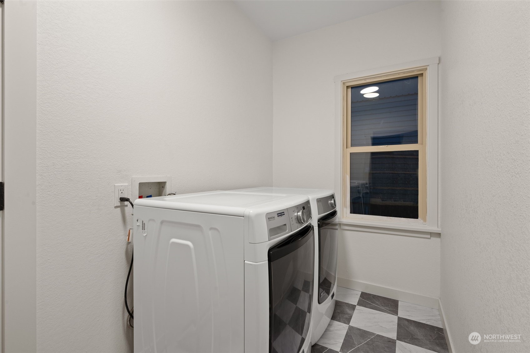 510 Bates Street Property Photo 29