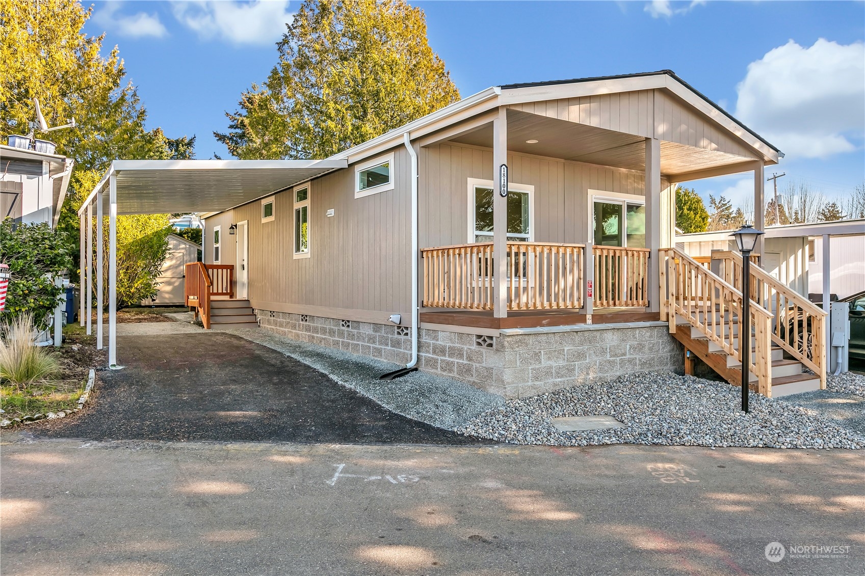 18100 36th Avenue 389 Property Photo 2