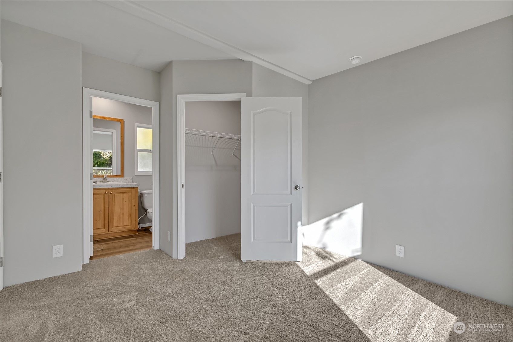 18100 36th Avenue 389 Property Photo 14