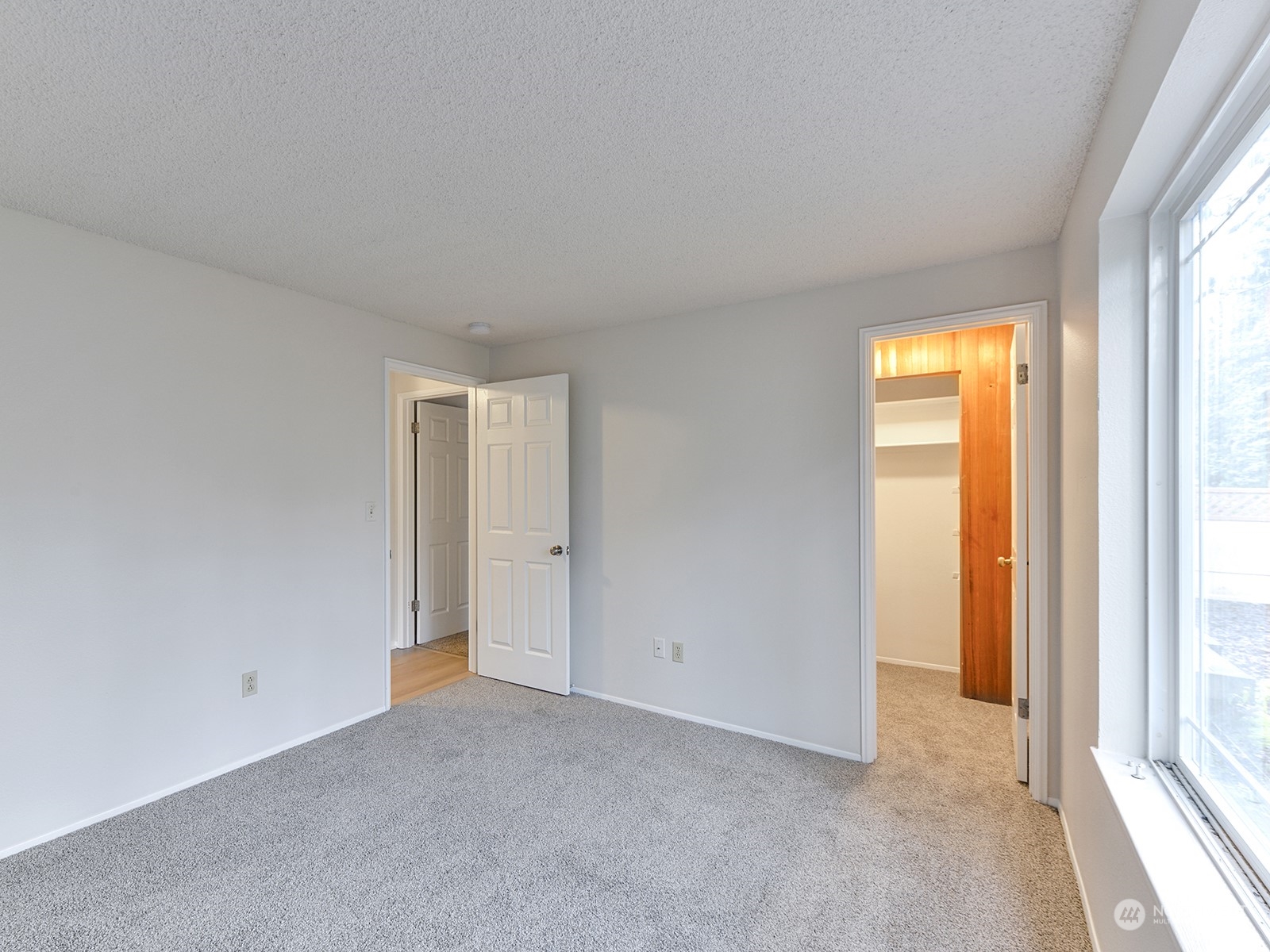 8208 Sapphire Drive Property Photo 16