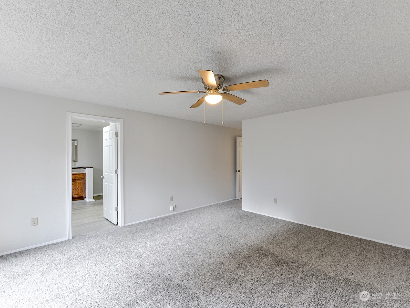 8208 Sapphire Drive Property Photo 21