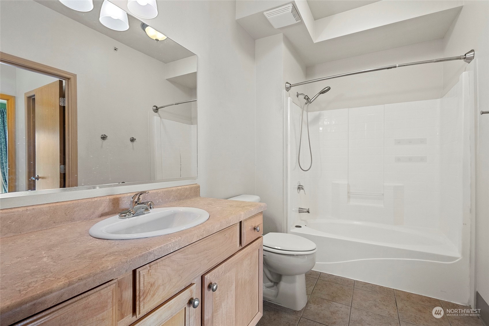 508 Darby Drive 211 Property Photo 12
