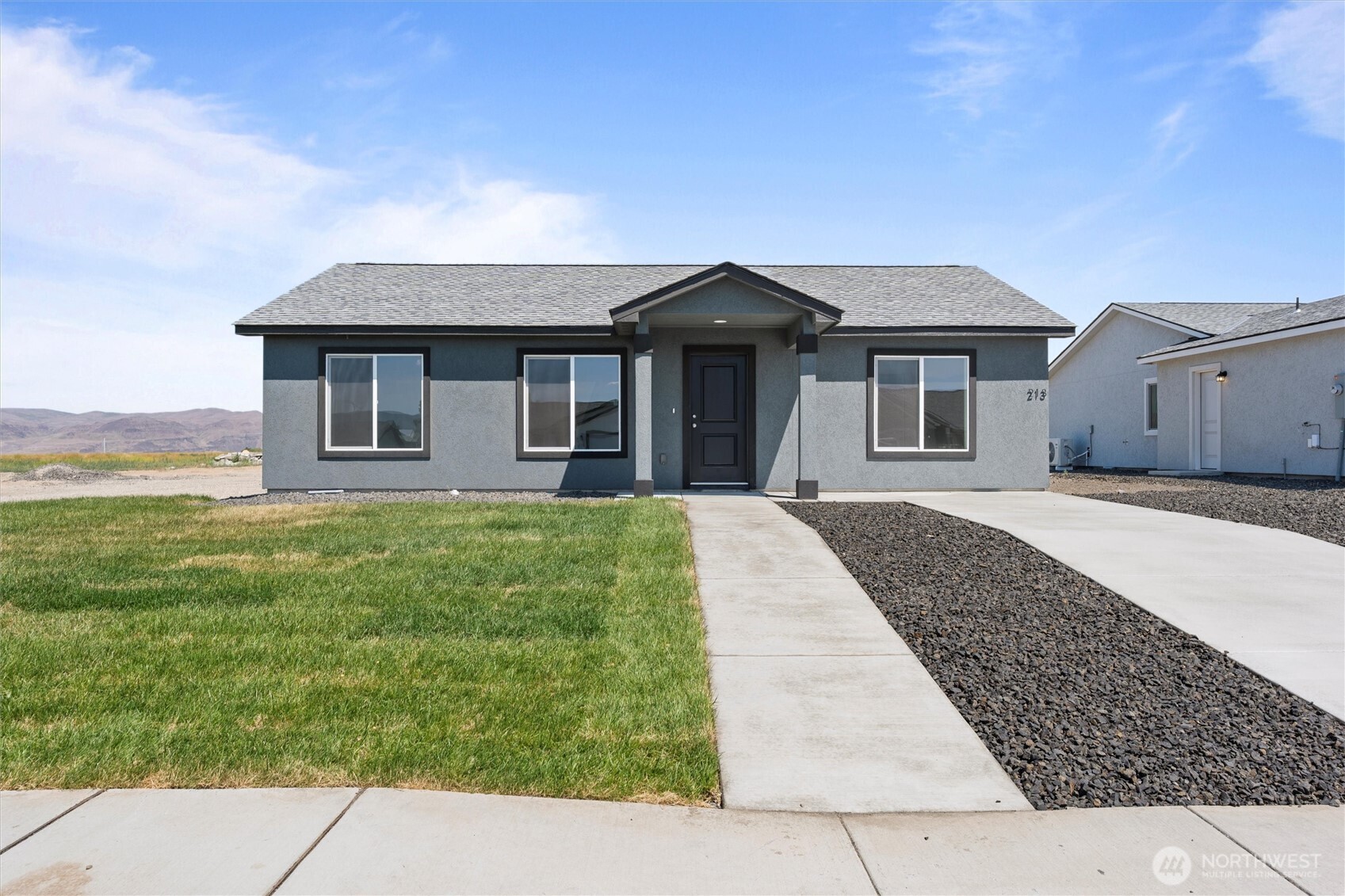 205 Rattray Drive Property Photo 1