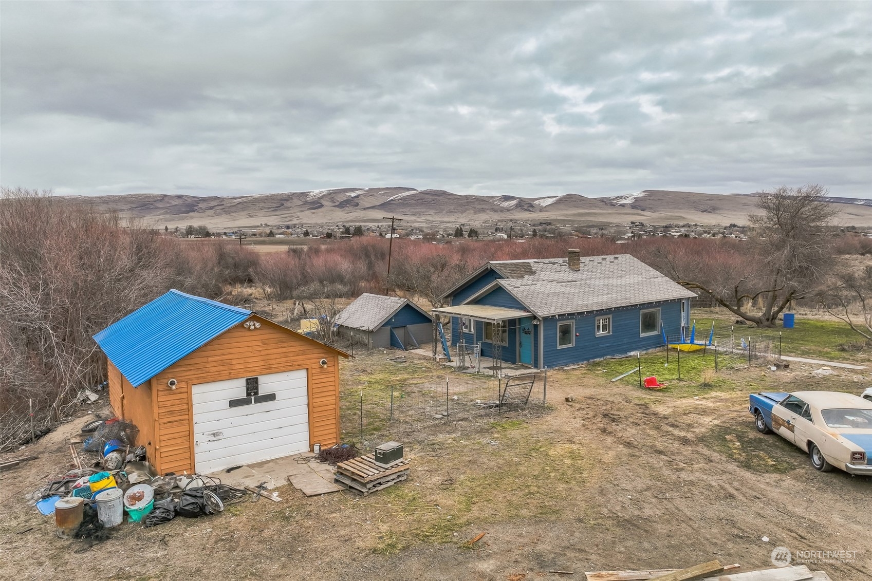 1141 S Wenas Road Property Photo
