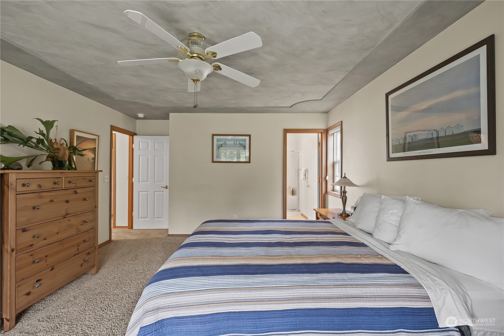 8019 Fairview Road Property Photo 19