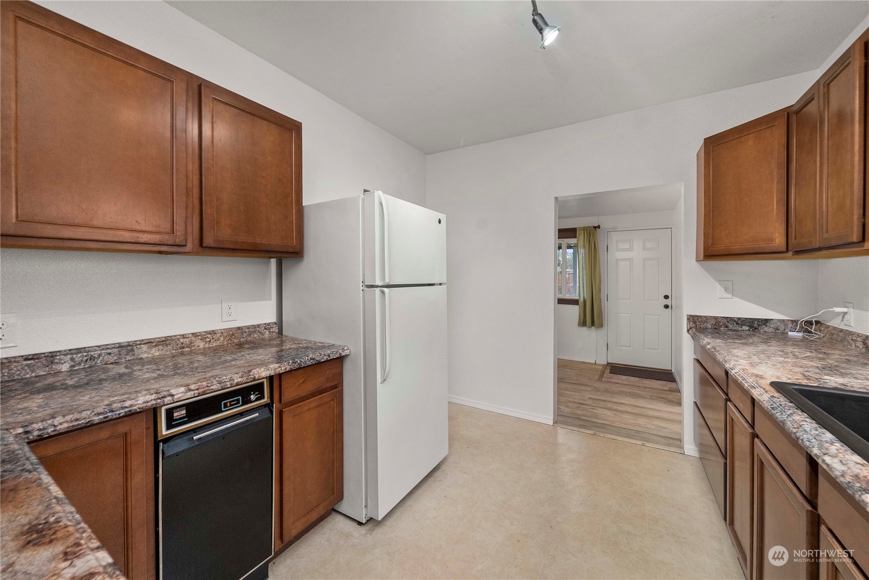 8307 Berkeley Street Property Photo 10