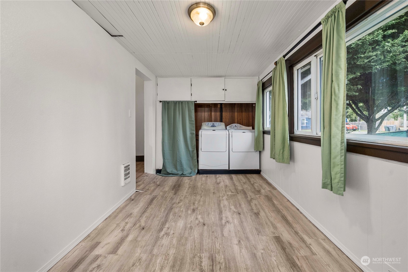 8307 Berkeley Street Property Photo 14