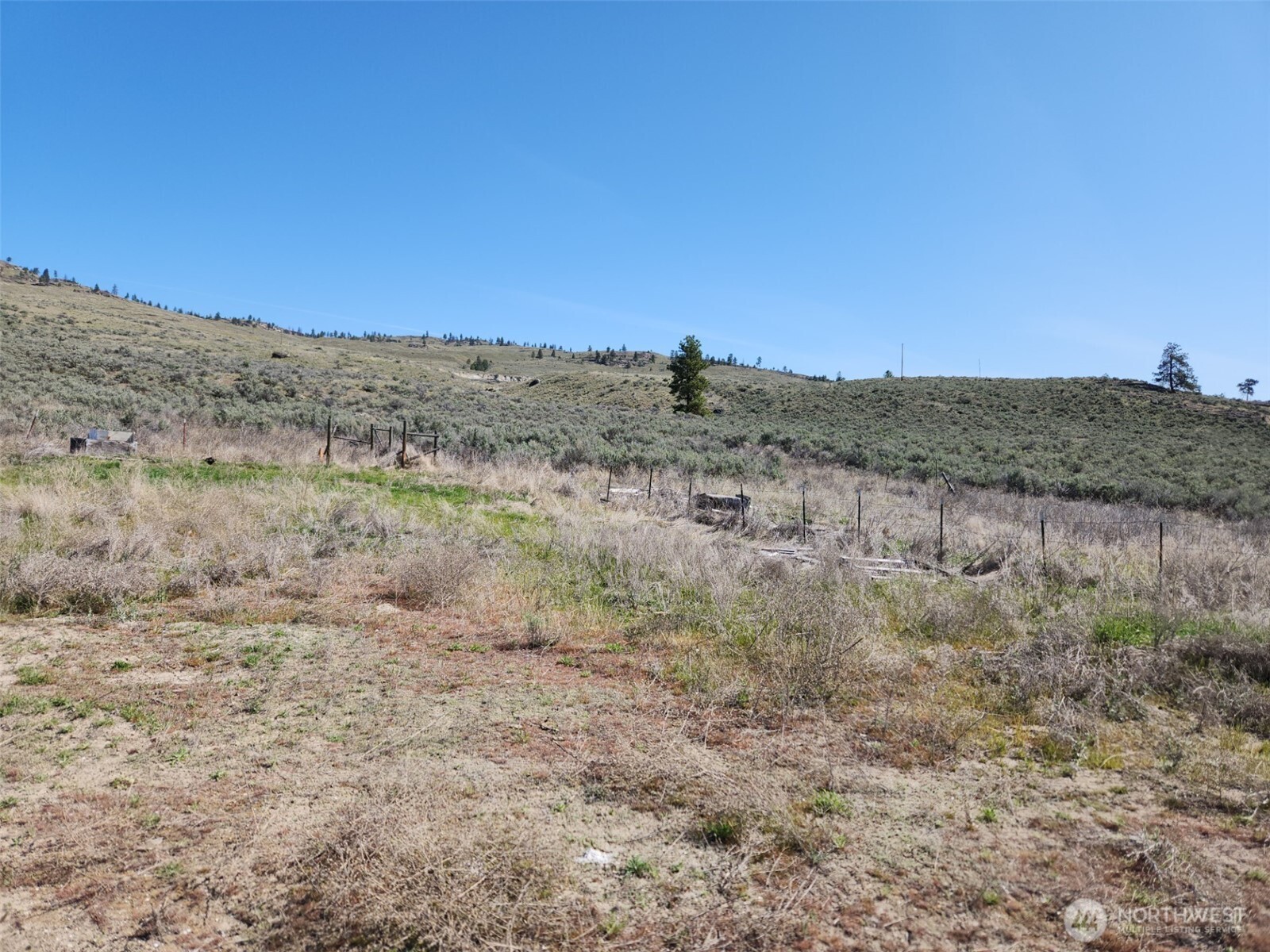 851 Highway 20 Property Photo