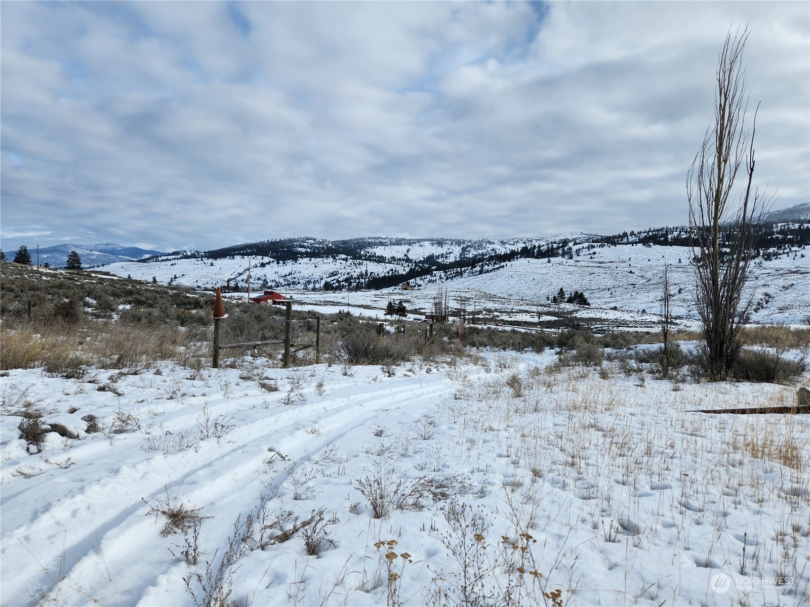 851 Highway 20 Property Photo 12