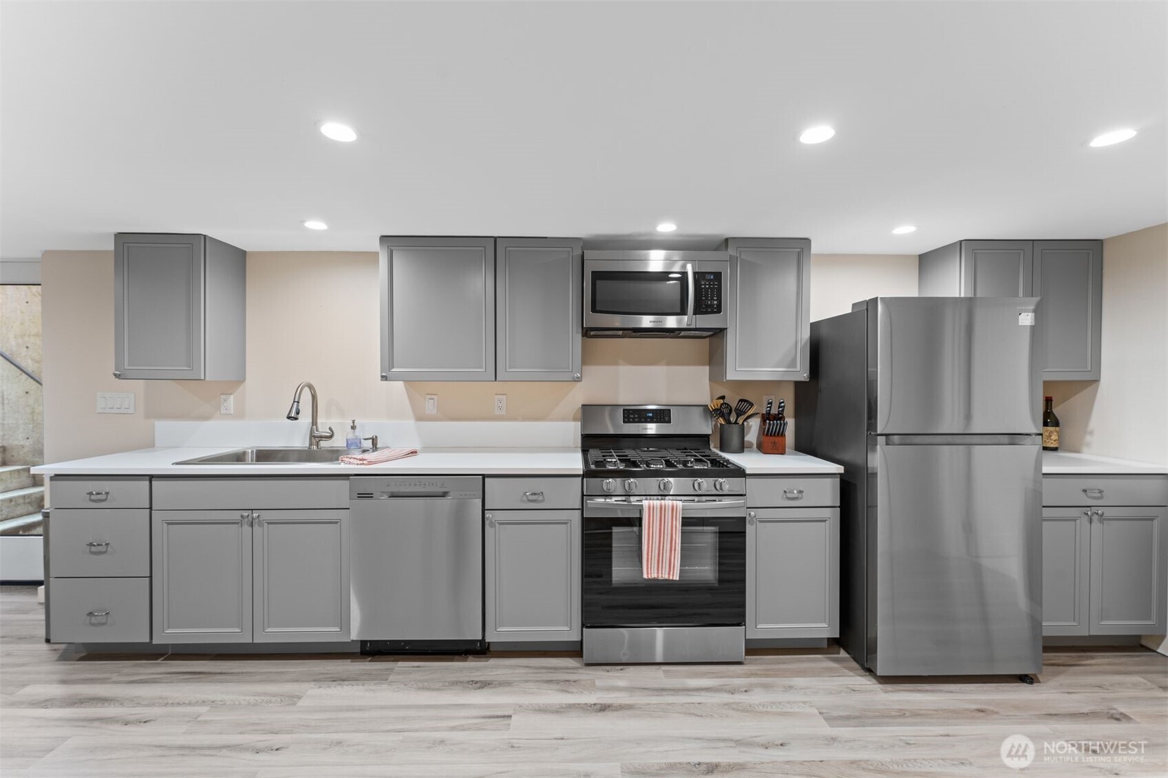 3732 47th Place Property Photo 32