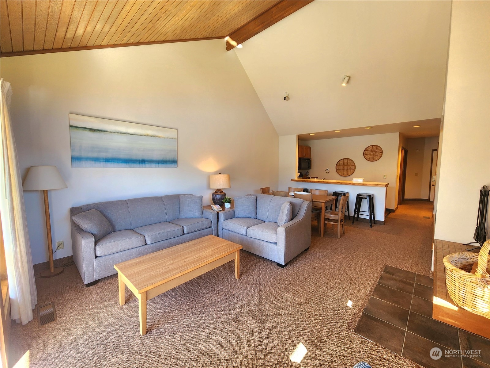 1 Nekquelekin 446-a Property Photo 10