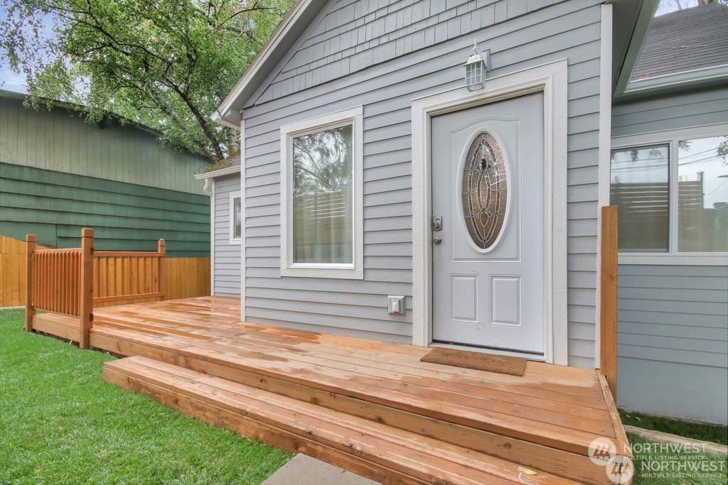4636 S Othello Property Photo 6