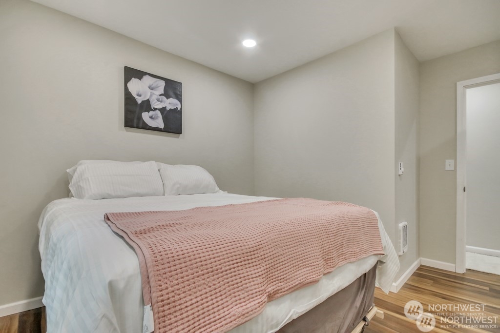 4636 S Othello Property Photo 15