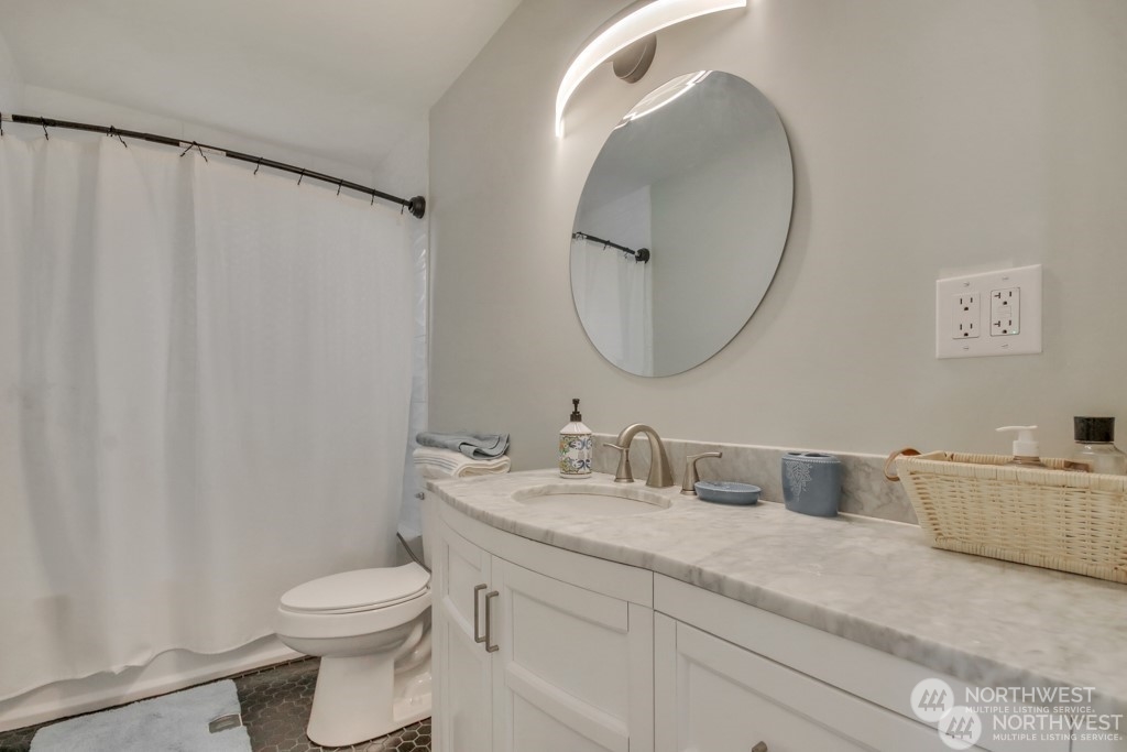 4636 S Othello Property Photo 18
