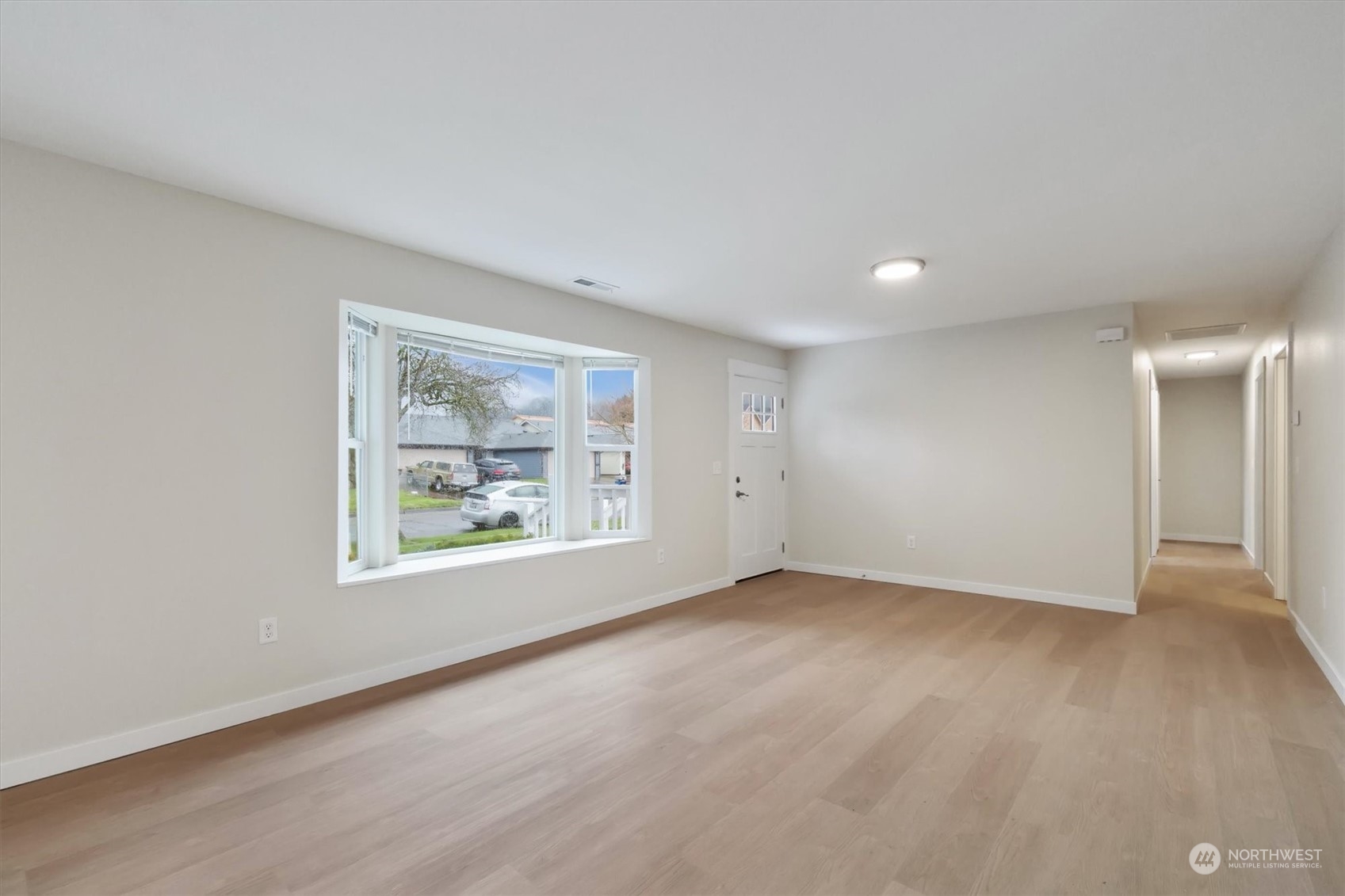 2225 48th Property Photo 6