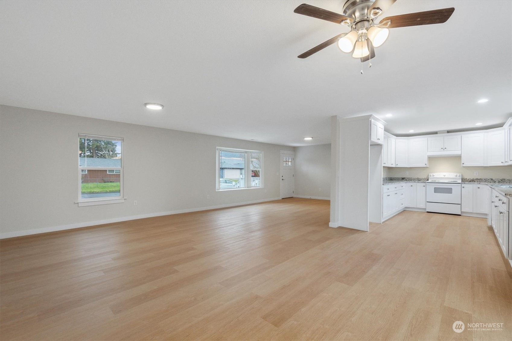 2225 48th Property Photo 8