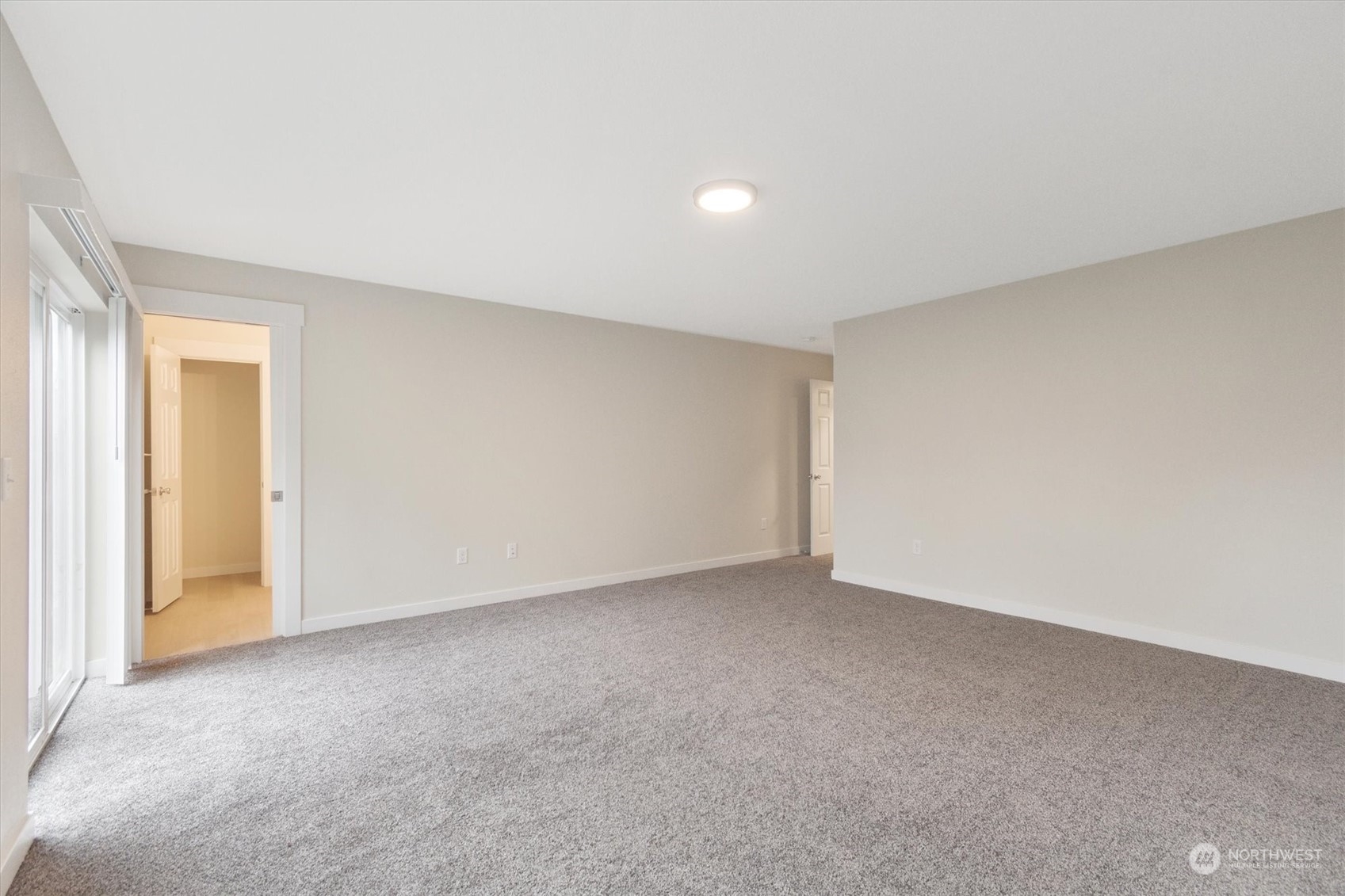 2225 48th Property Photo 15