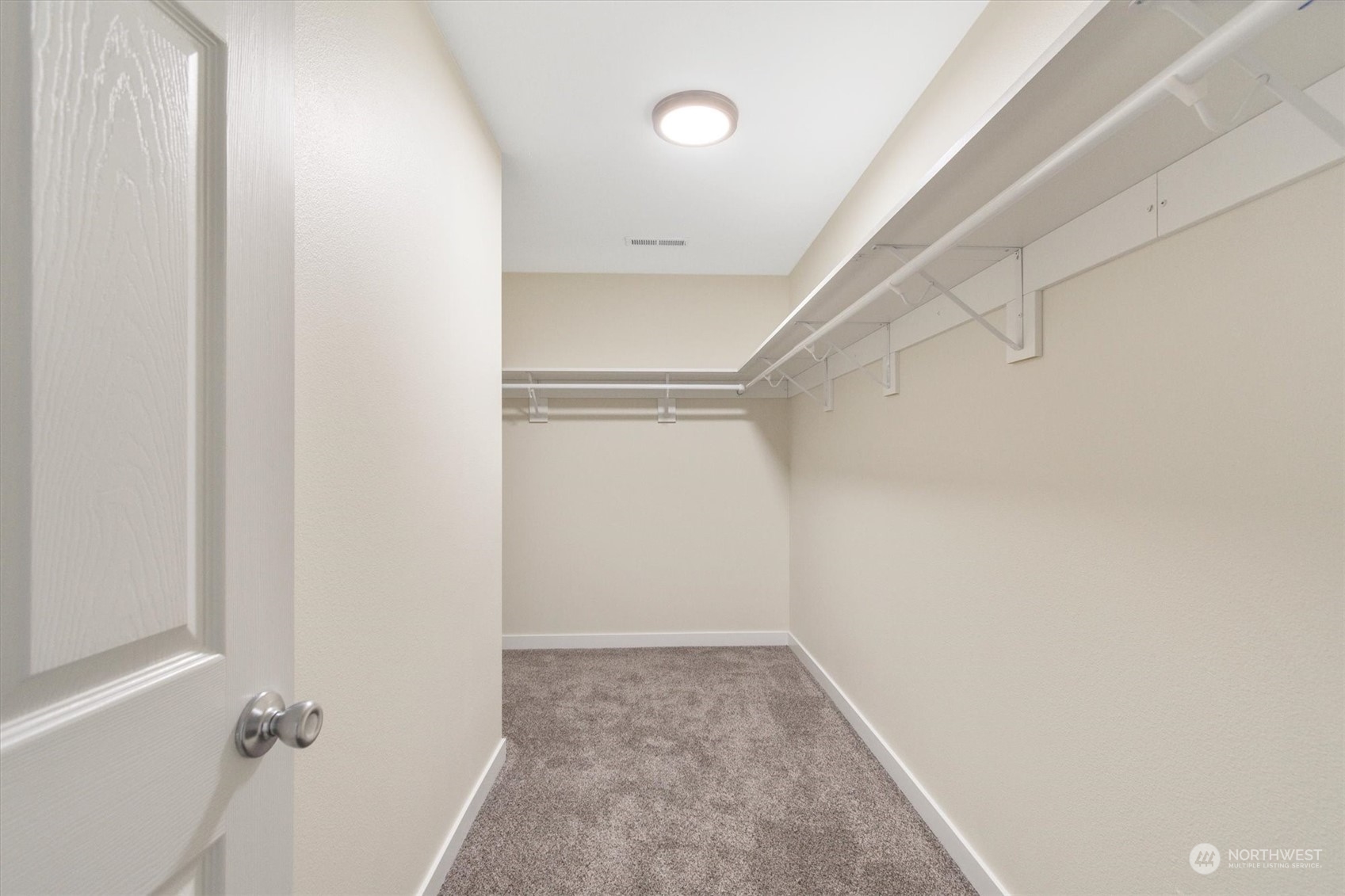 2225 48th Property Photo 16