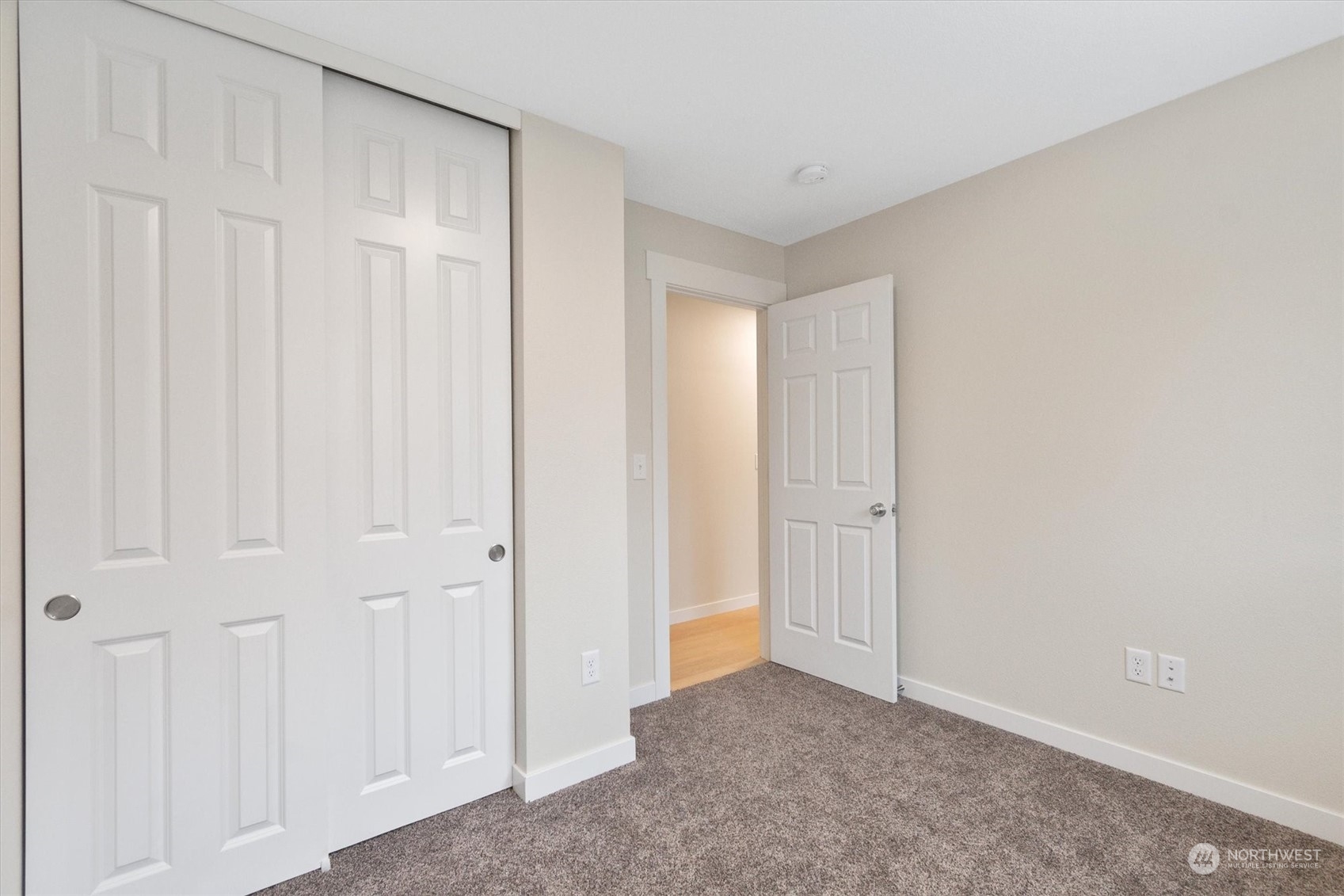 2225 48th Property Photo 18