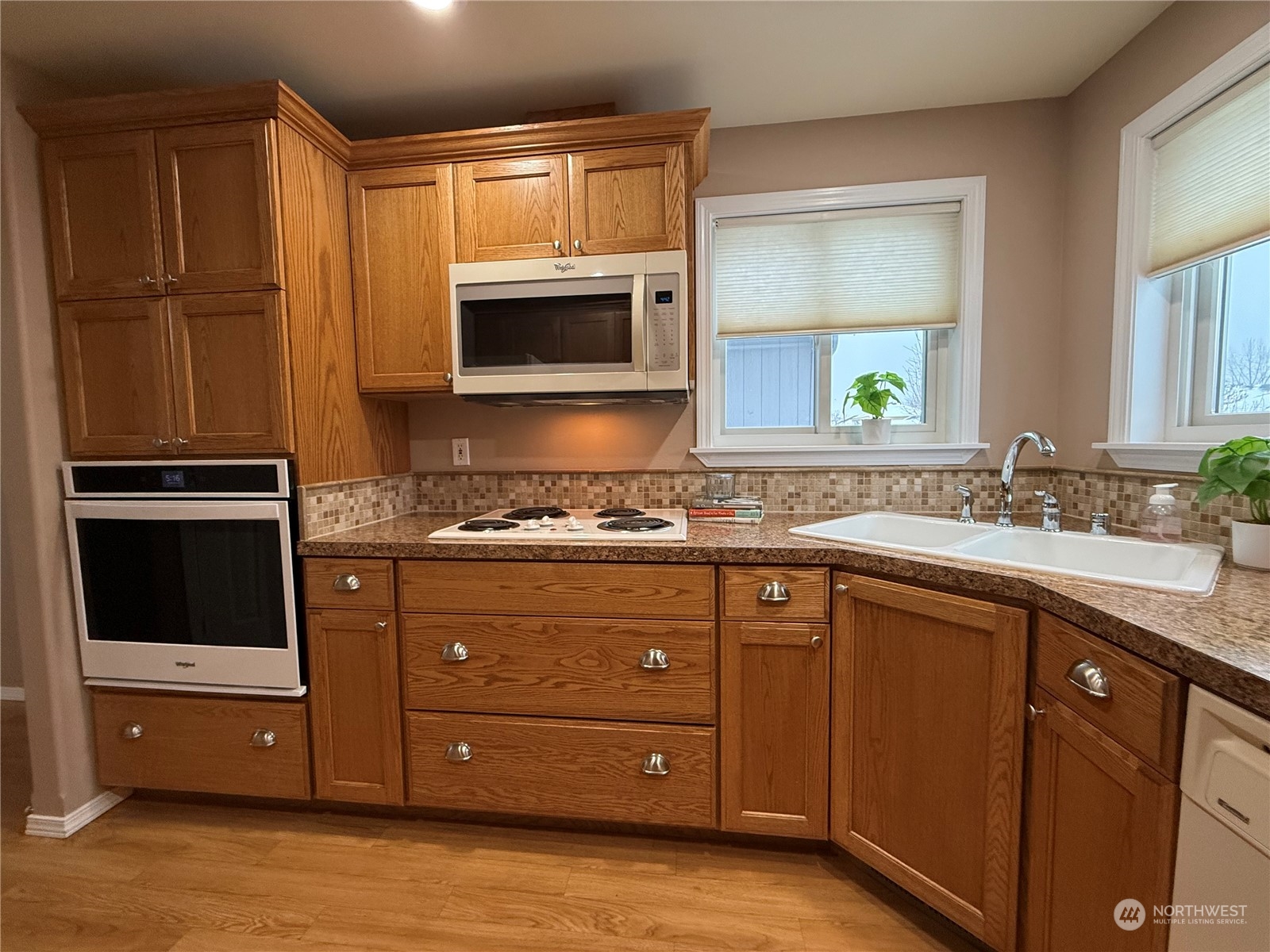 2351 Hawk Drive Property Photo 12