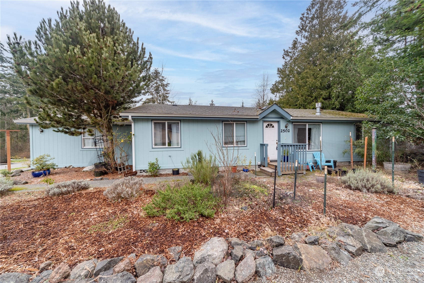 2502 Crest Avenue Property Photo 1