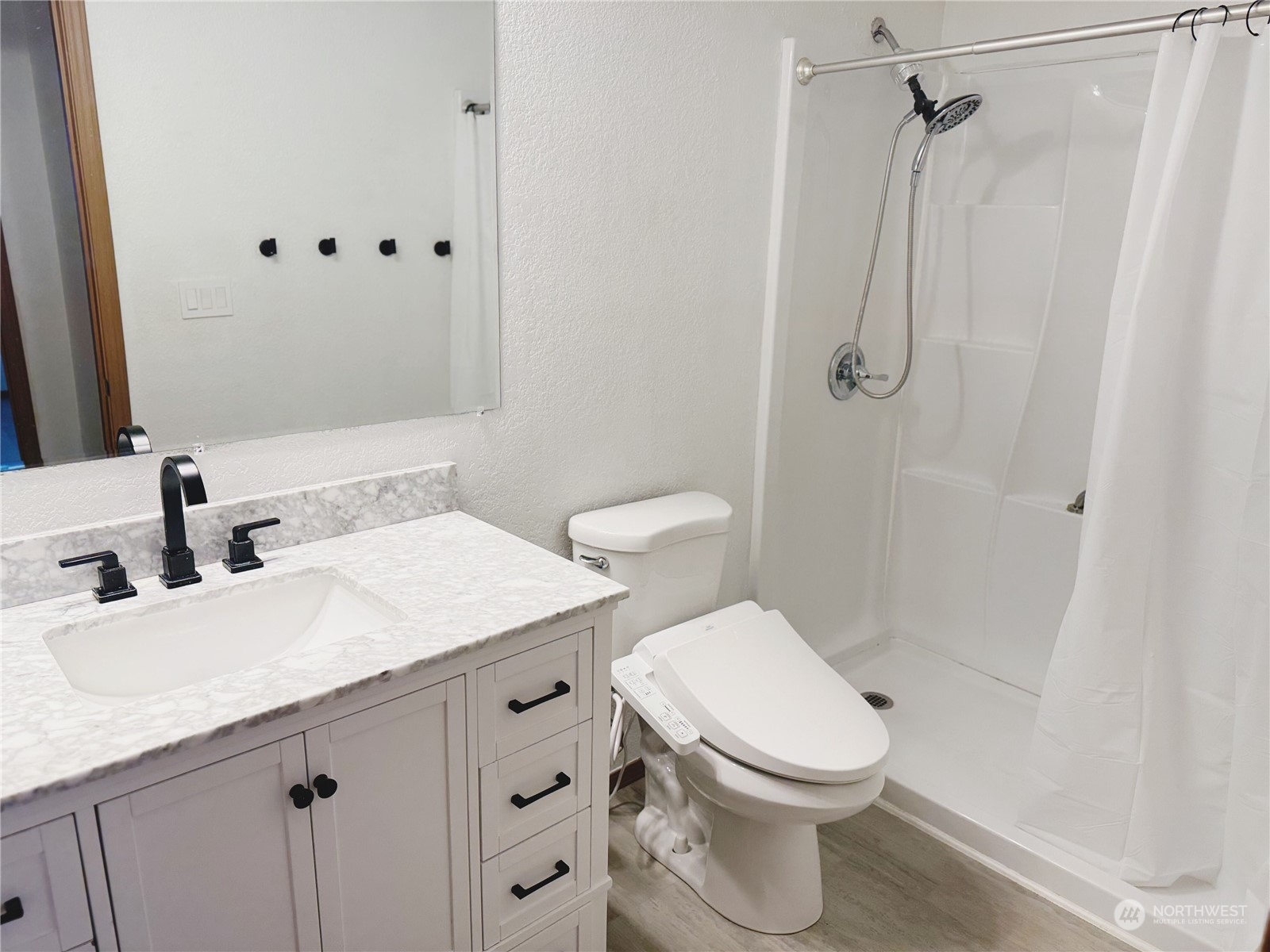 222 Ne Dogwood Street C-102 Property Photo 12