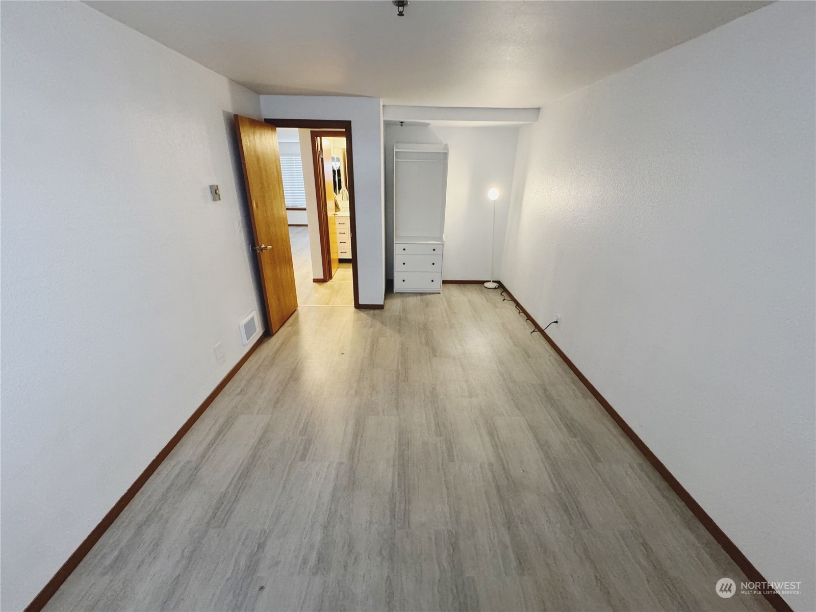 222 Ne Dogwood Street C-102 Property Photo 13