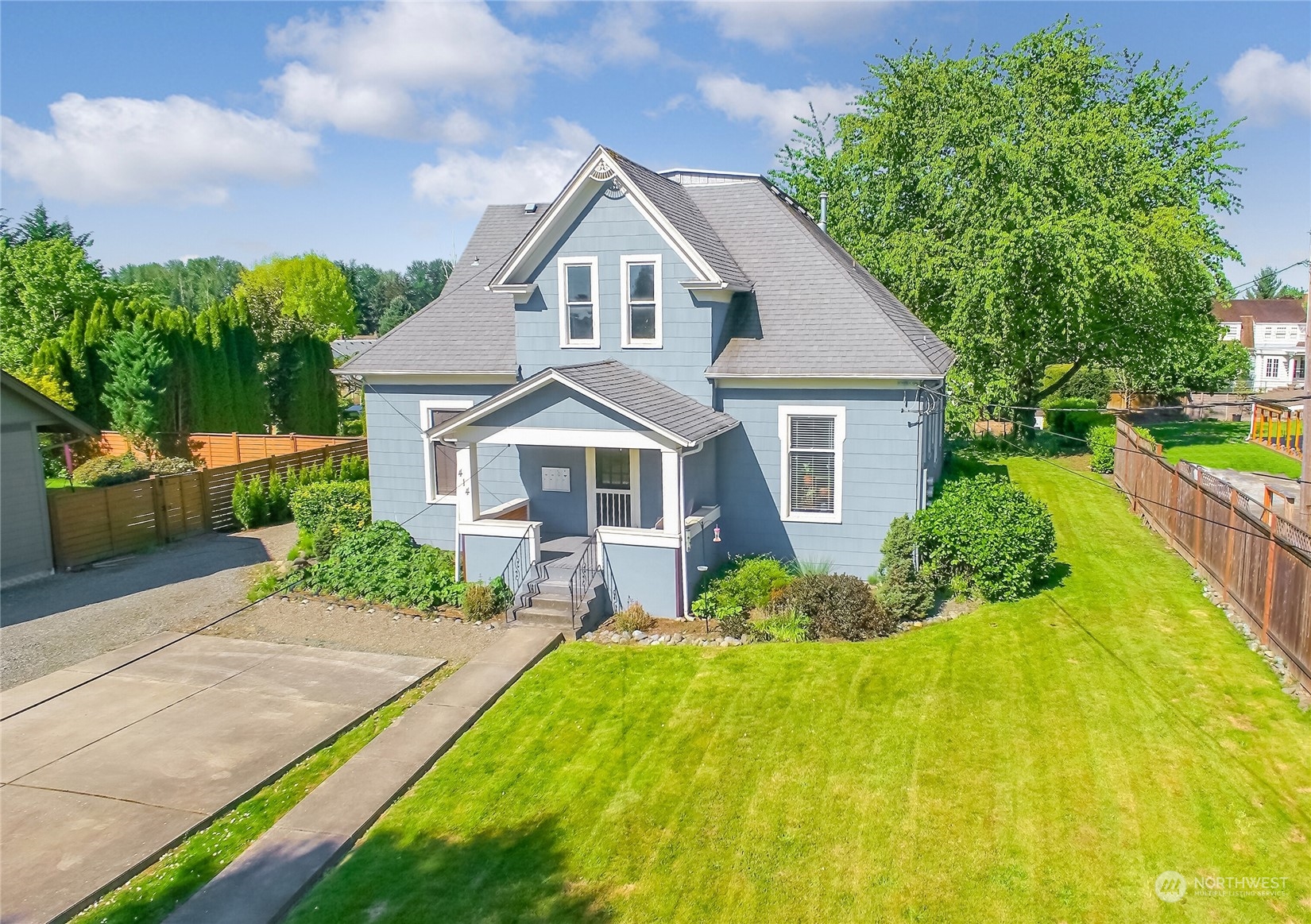 414 Sumner Avenue Property Photo