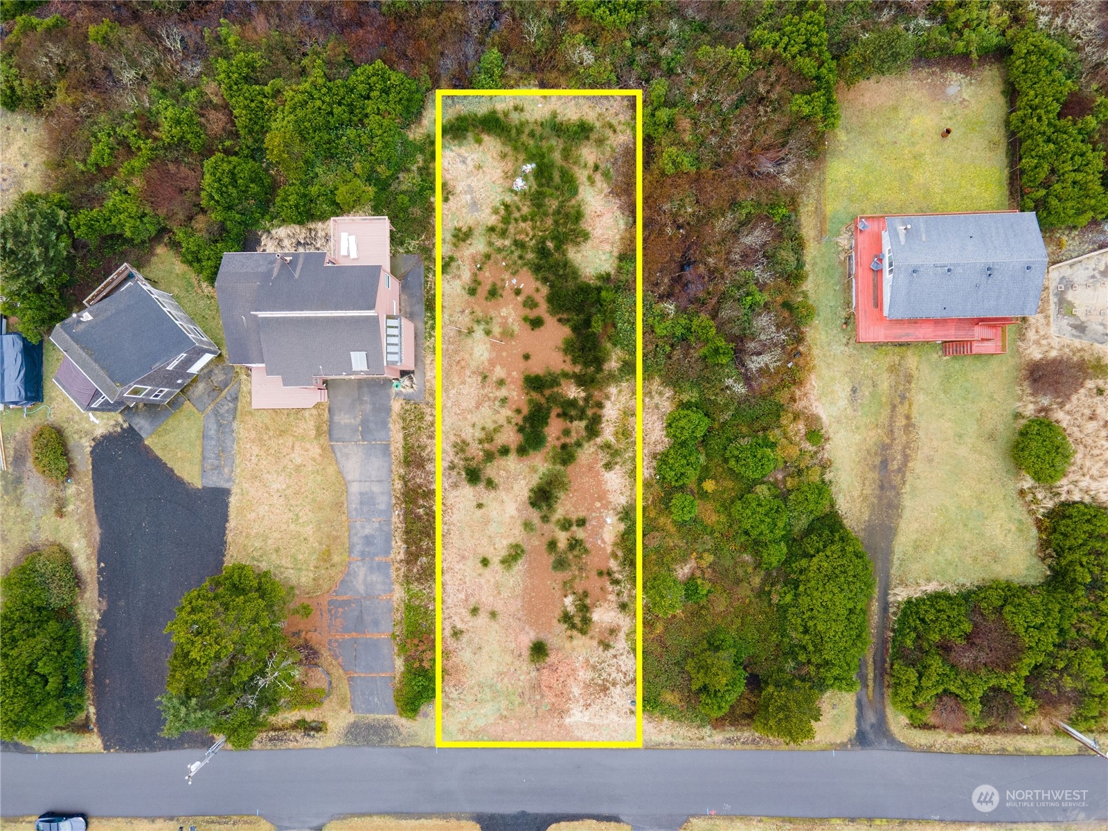557 Sand Dune Avenue Property Photo 3