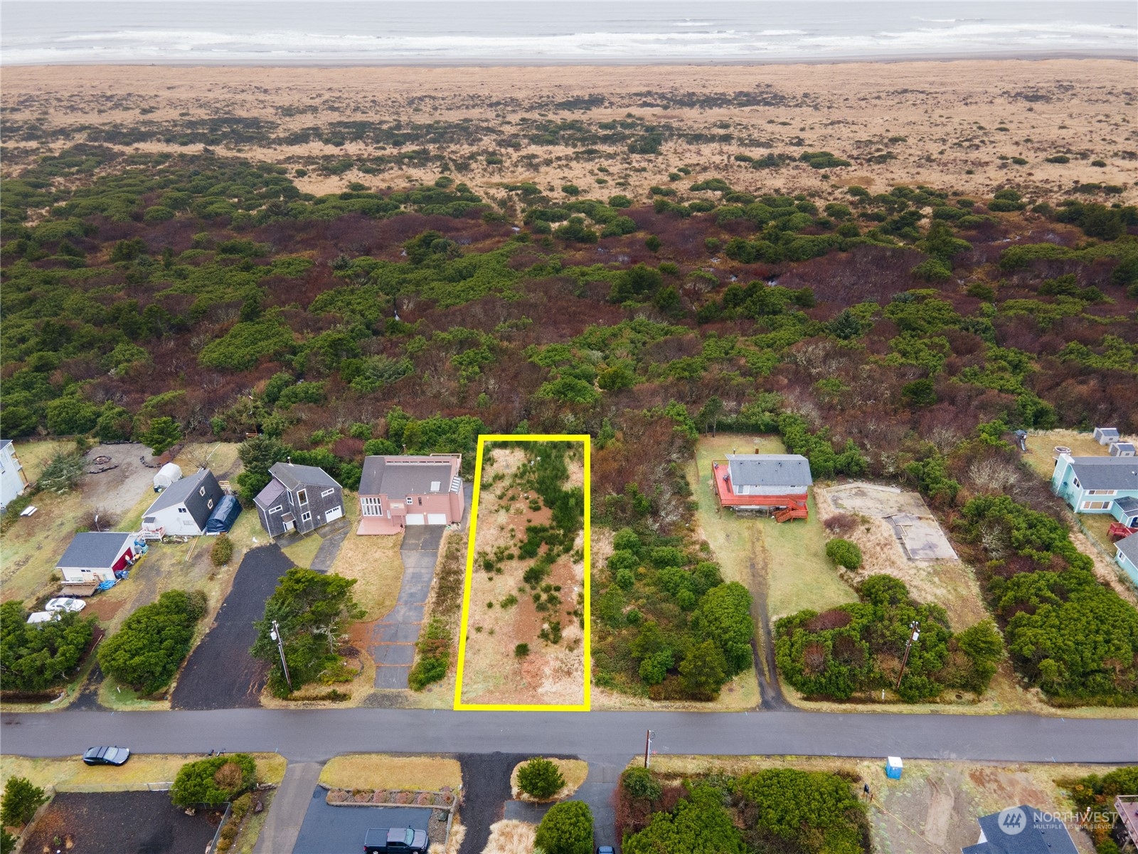 557 Sand Dune Avenue Property Photo 6