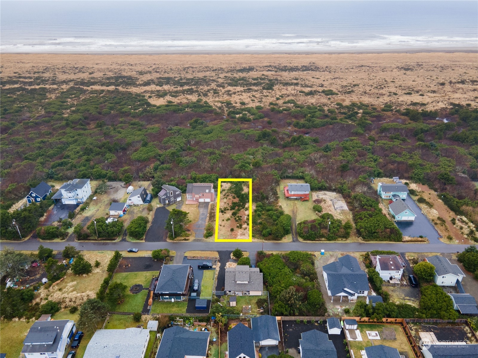 557 Sand Dune Avenue Property Photo 7