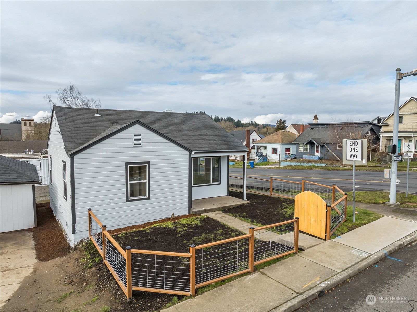 307 N 5th Avenue Property Photo