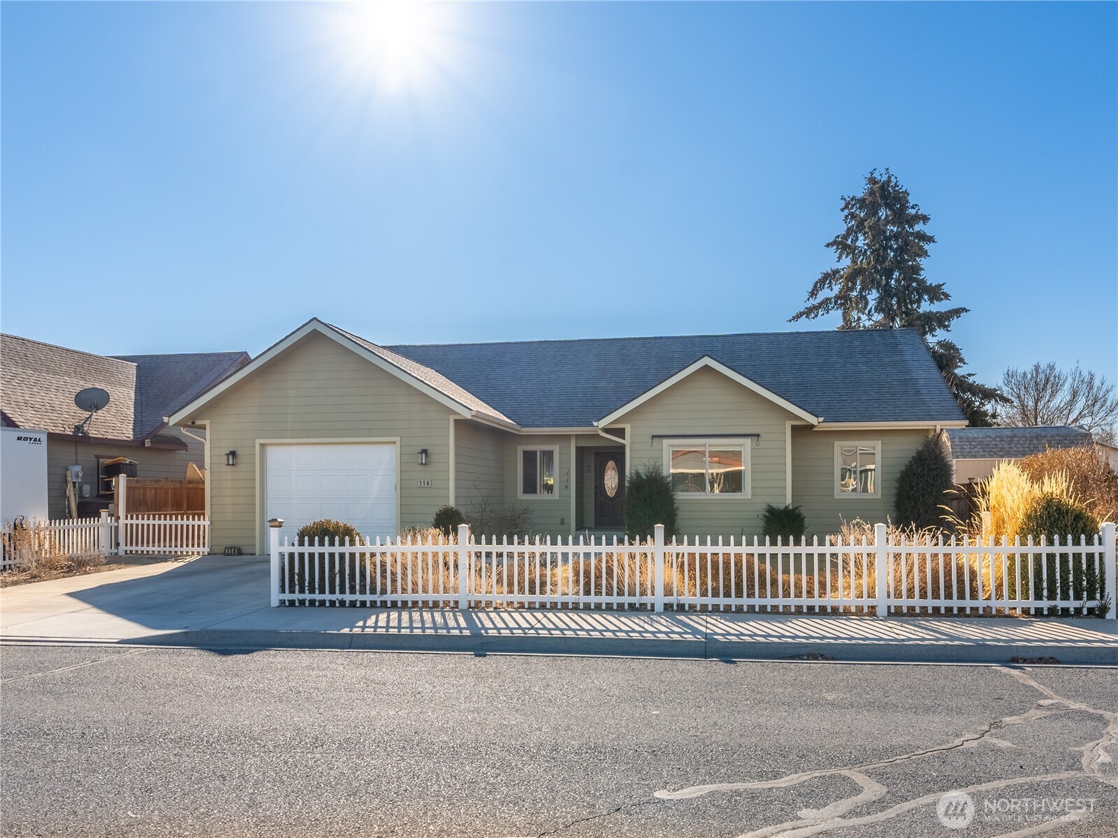 114 F Street Property Photo