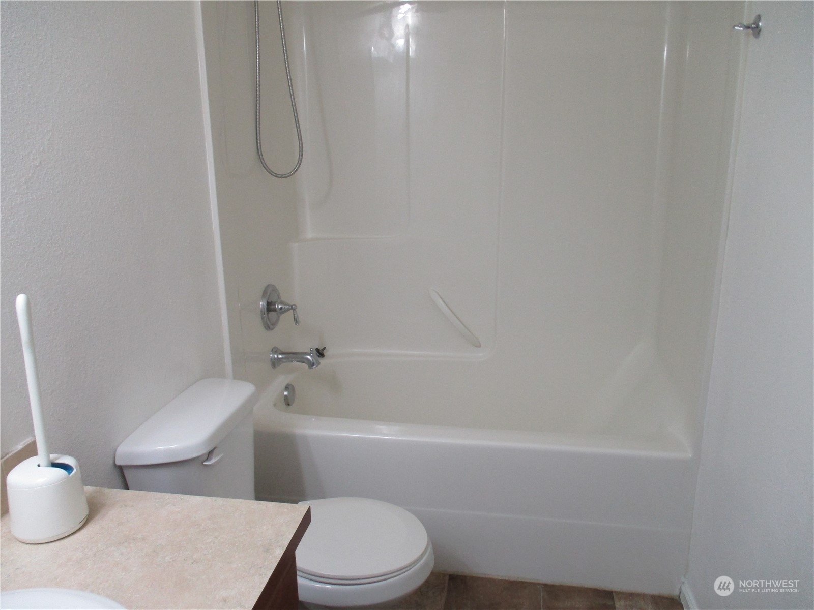 570 Beaver Boulevard A Property Photo 4