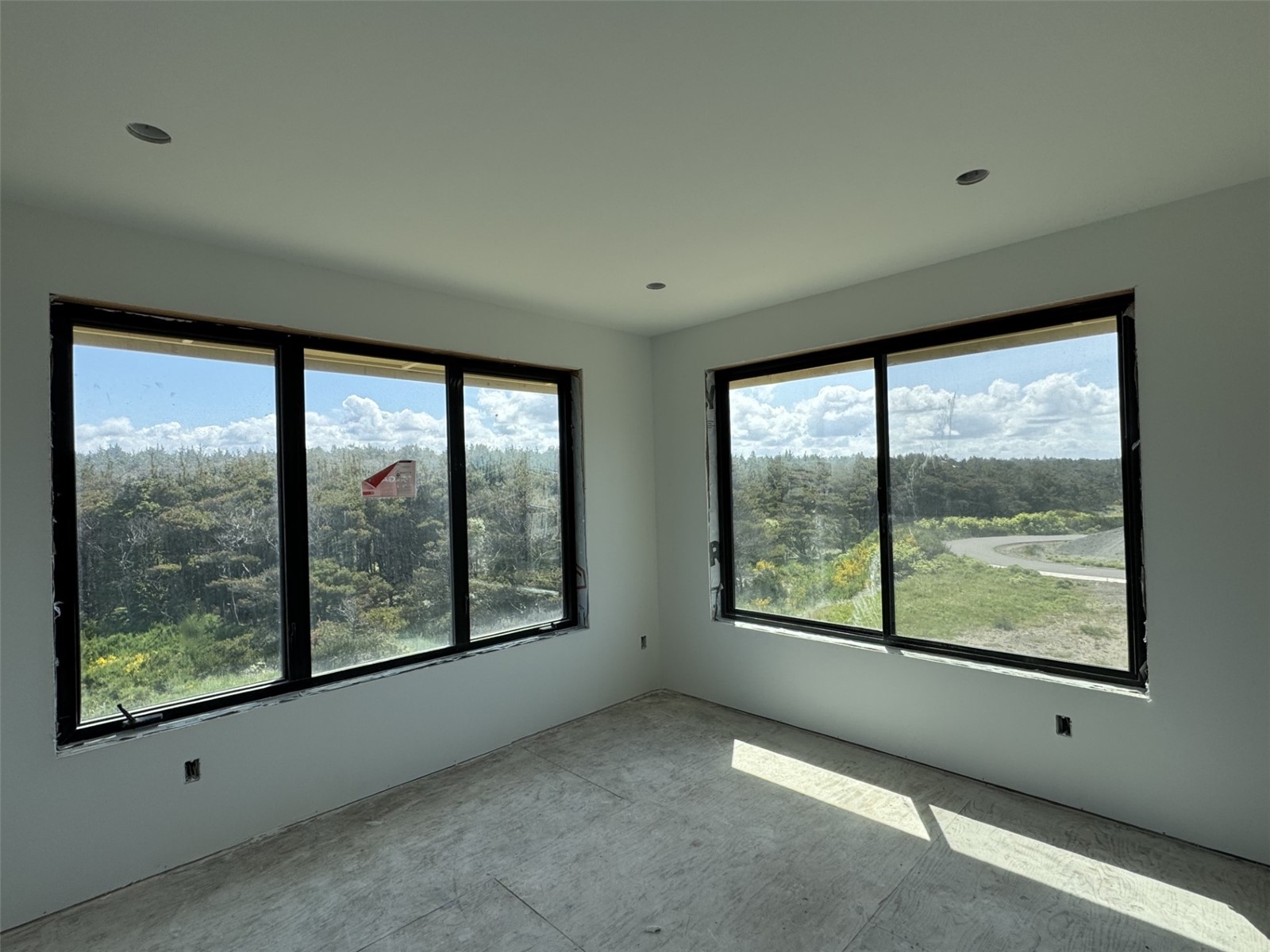 1505 Moonstone Lane Property Photo 4