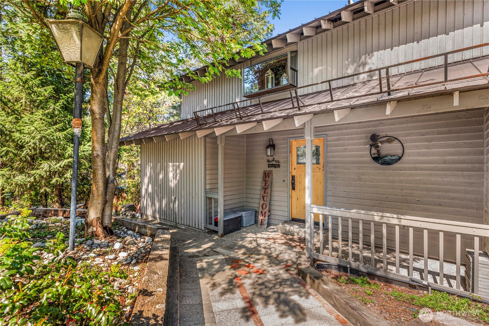 9864 E Leavenworth Road Property Photo 2