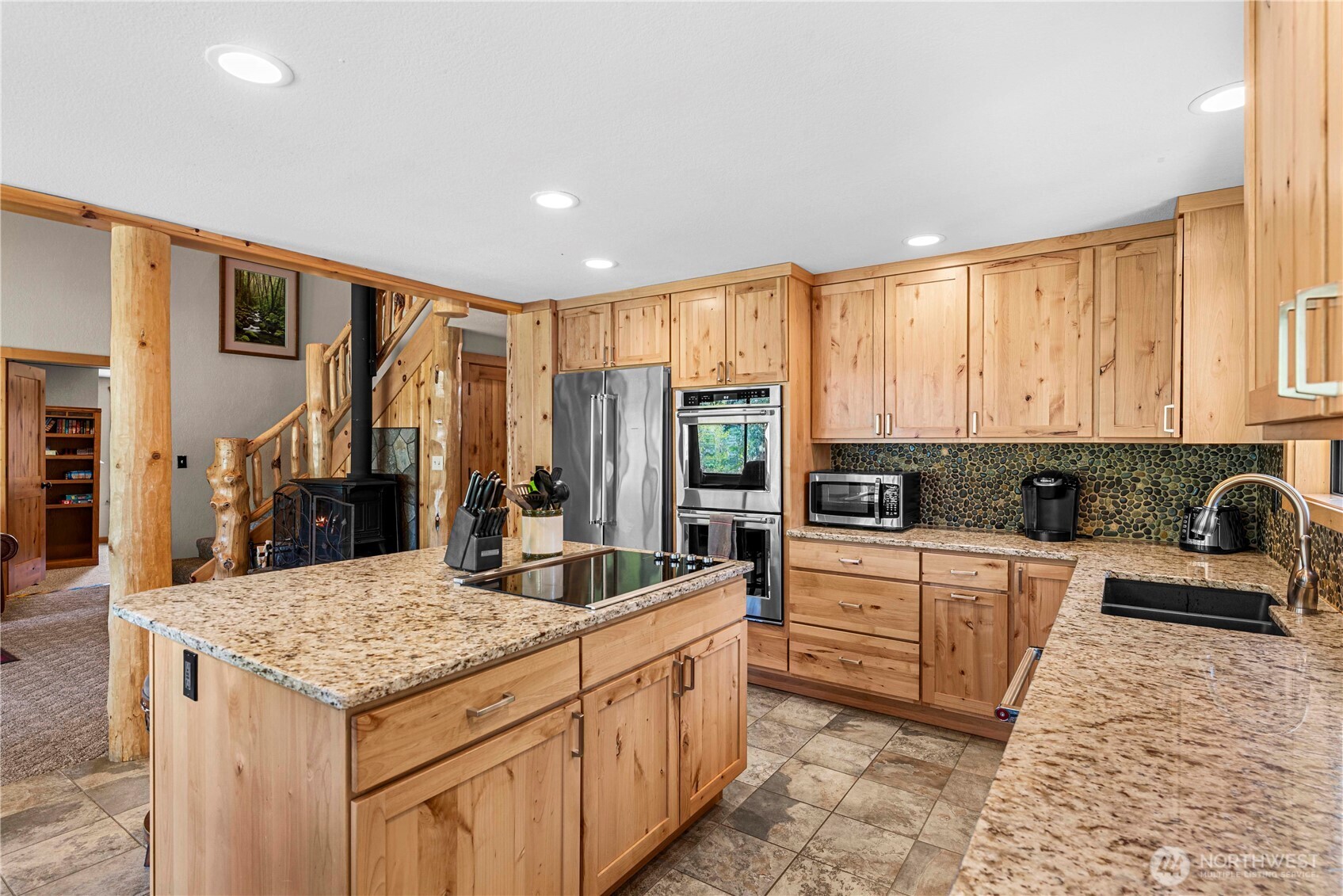 9864 E Leavenworth Road Property Photo 12
