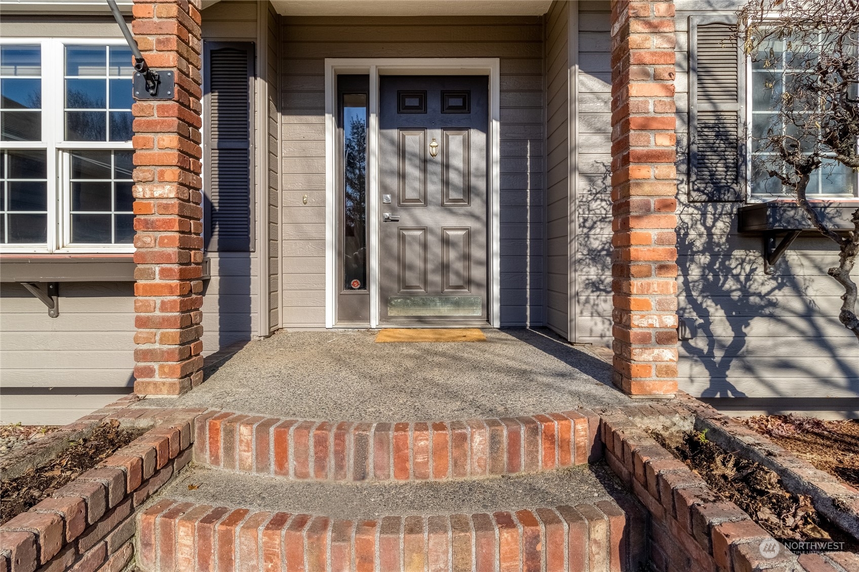 735 Cottingham Street Property Photo 4
