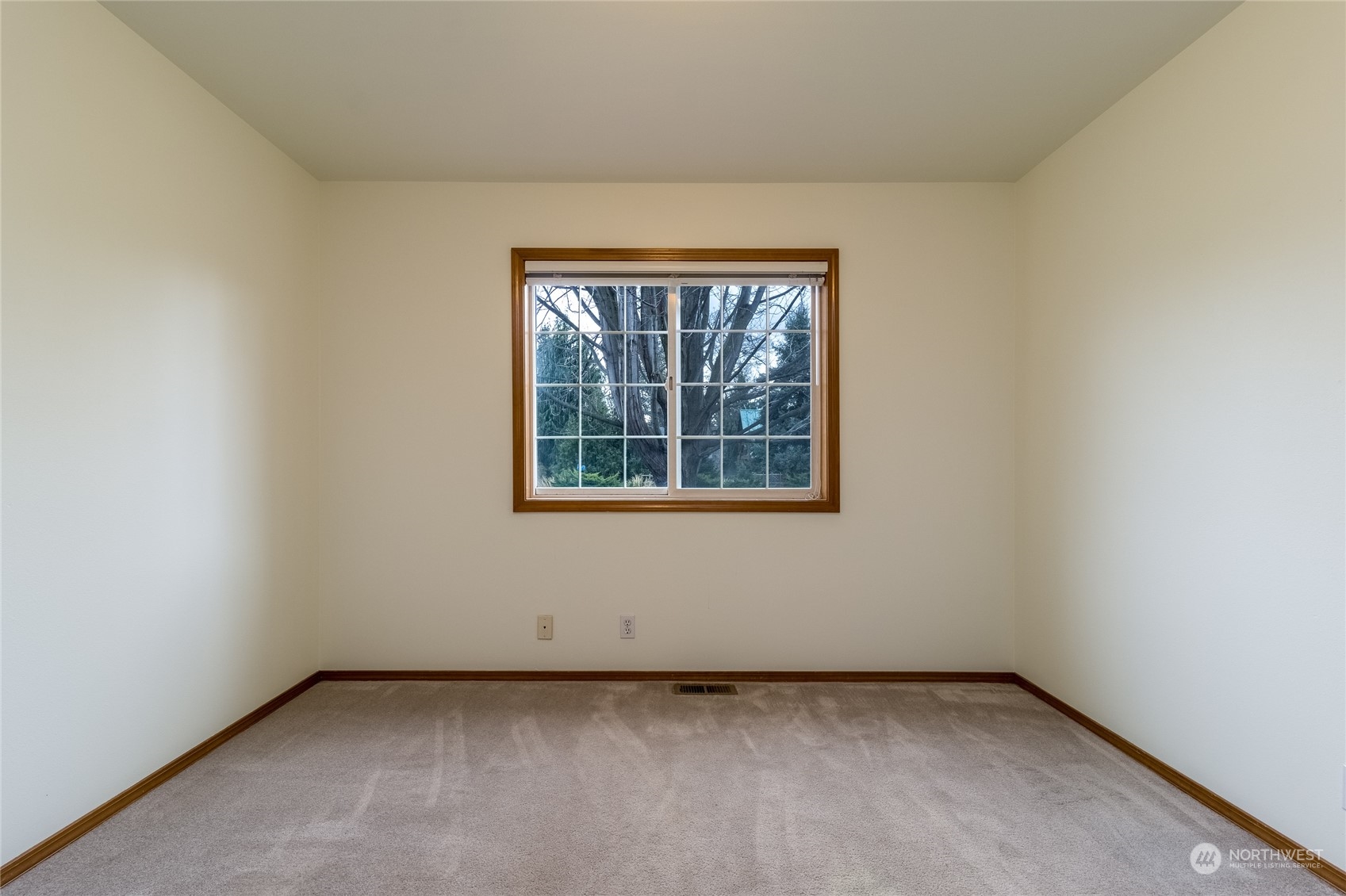 735 Cottingham Street Property Photo 15