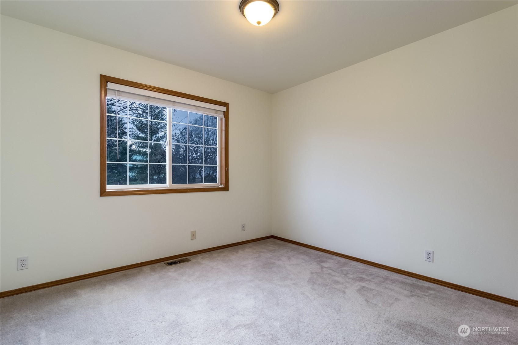 735 Cottingham Street Property Photo 17