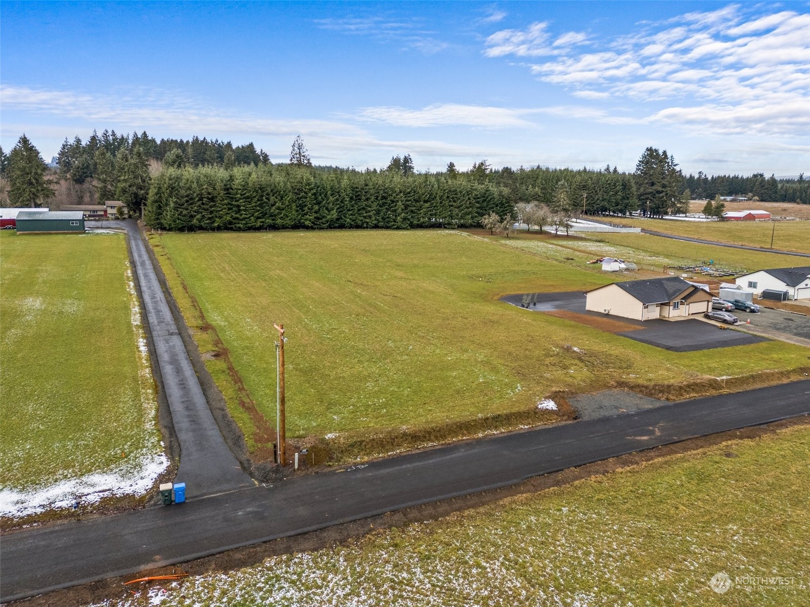 120 Gunnell Rd Property Photo 8