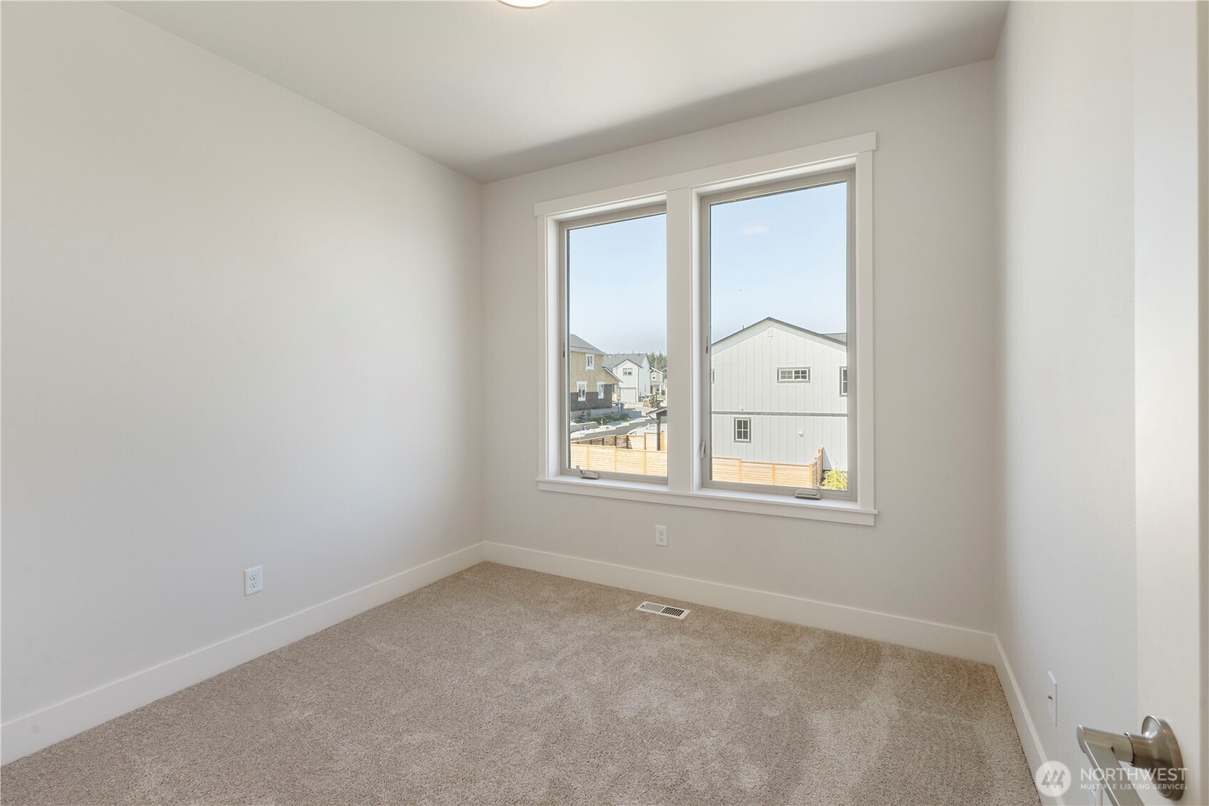 15313 208th Avenue Ct Property Photo 23