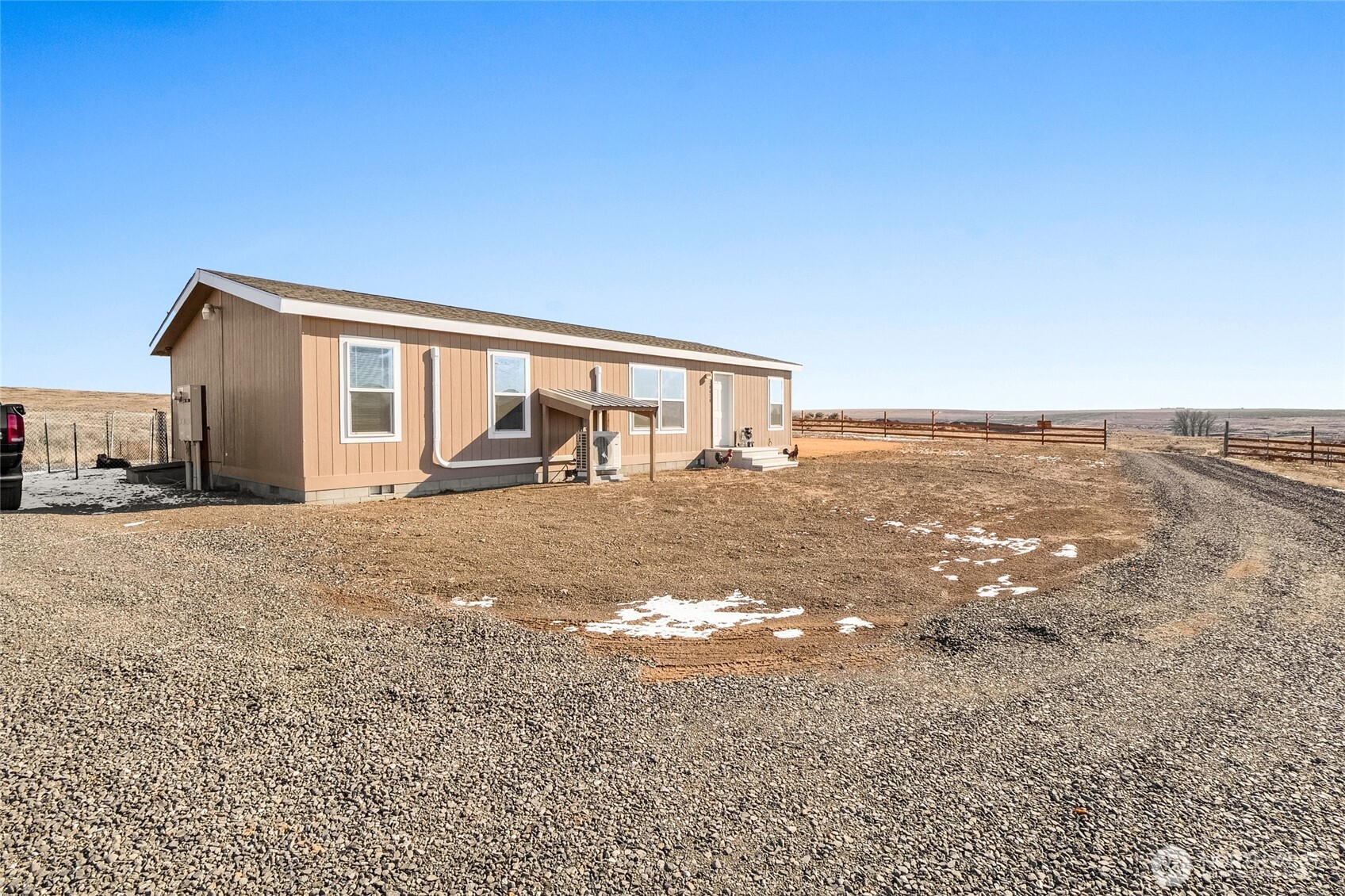 20636 E Hwy 28 Property Photo