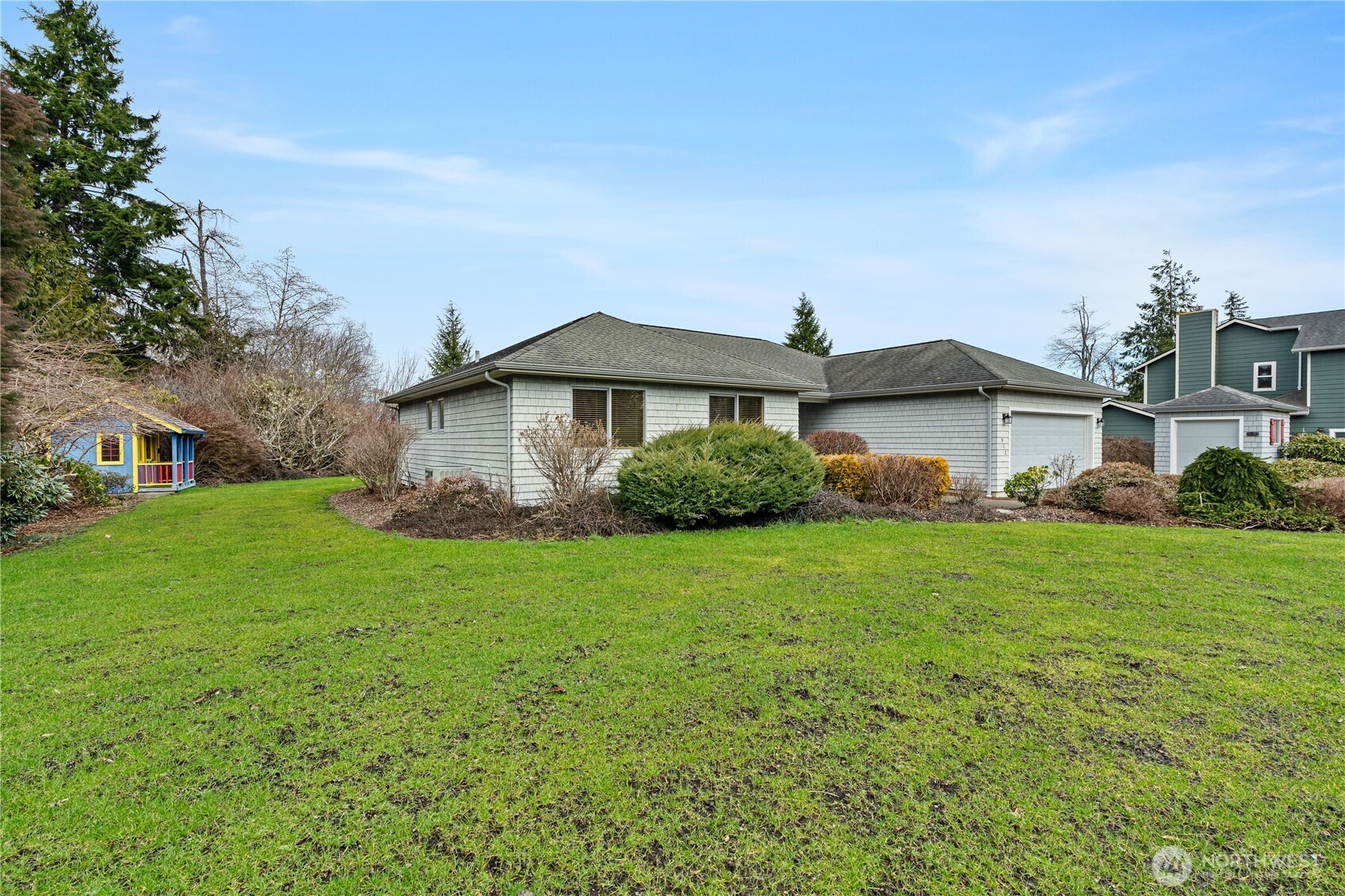 912 Bell Drive Property Photo 3