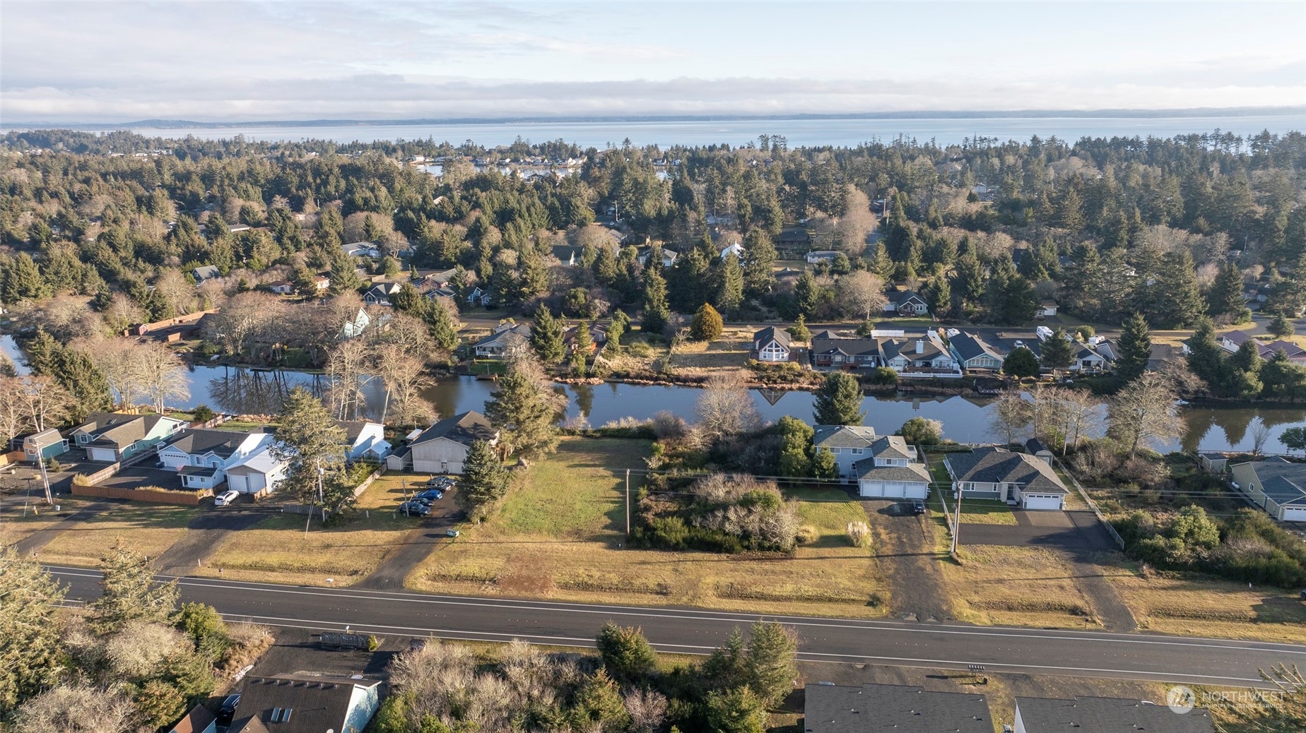 862 Point Brown Avenue Property Photo 8