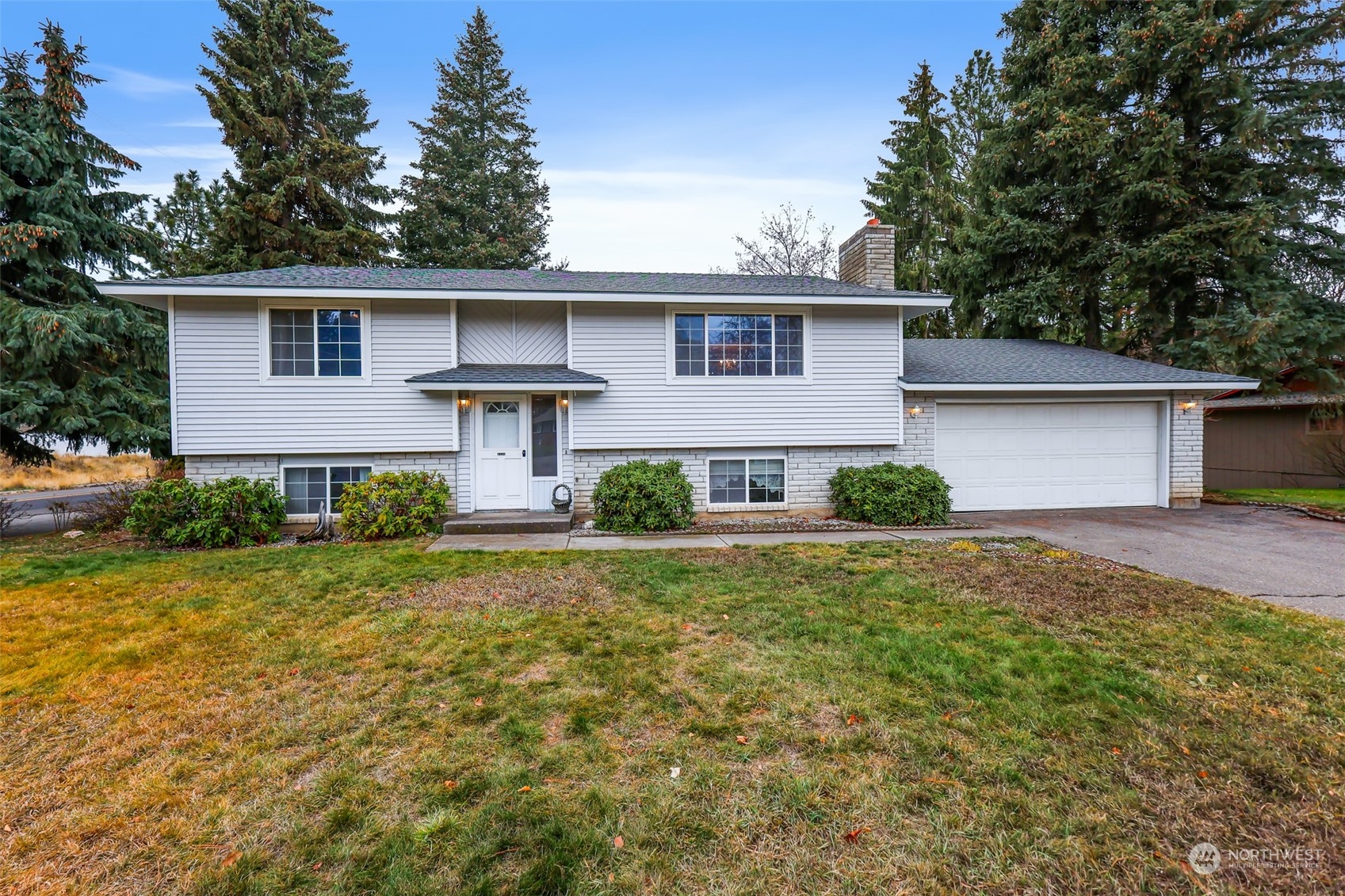 University High Real Estate Listings Main Image