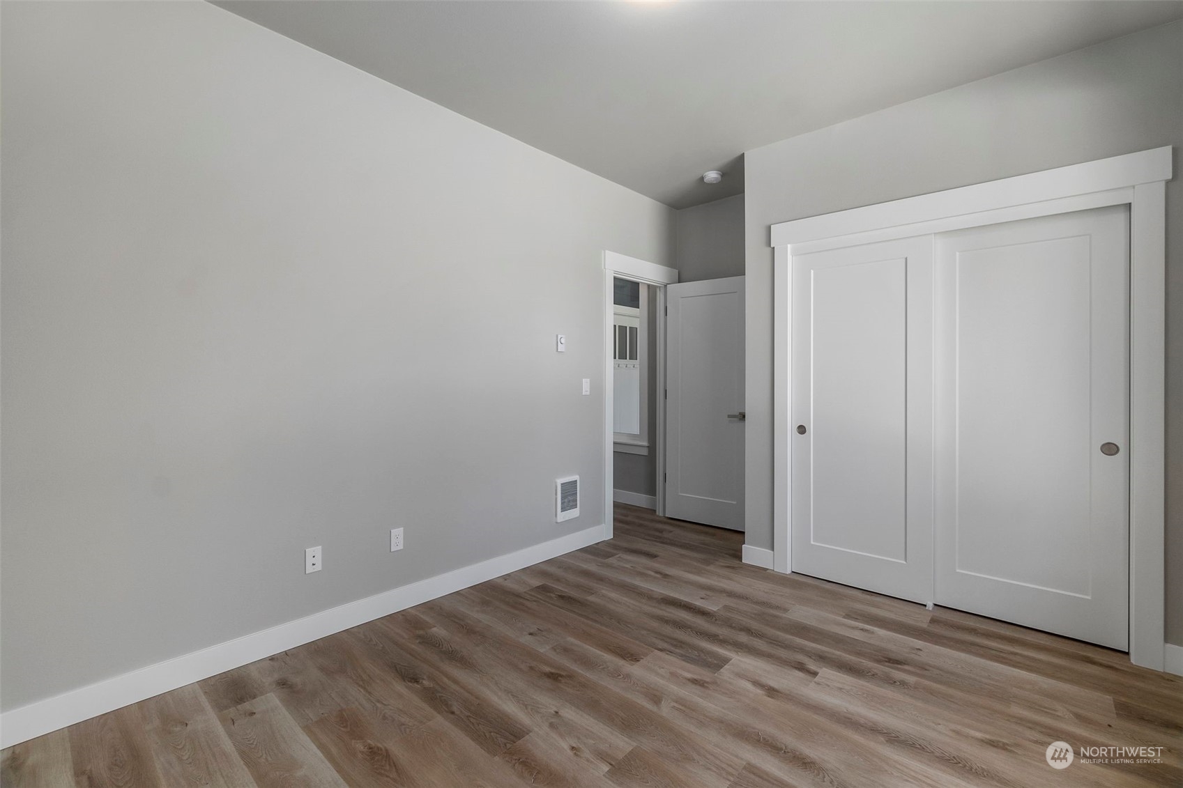 737 Gadwall Court Property Photo 8