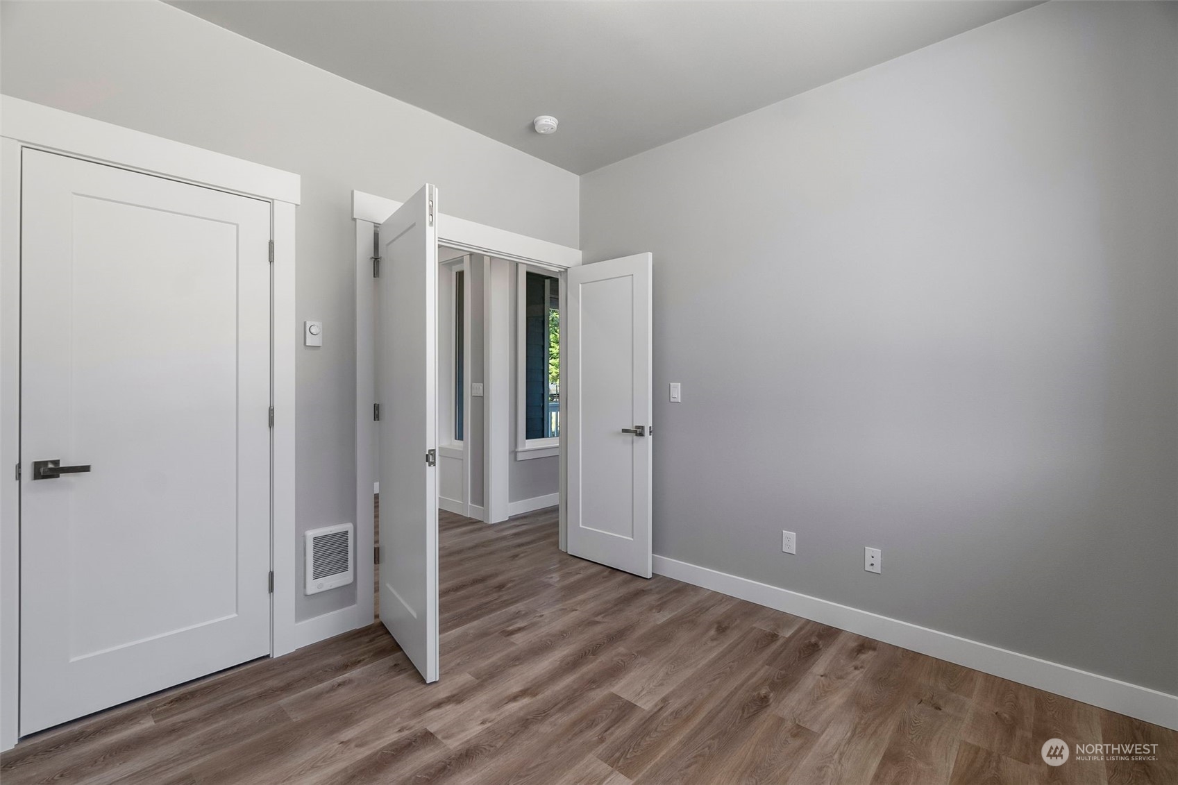 737 Gadwall Court Property Photo 10