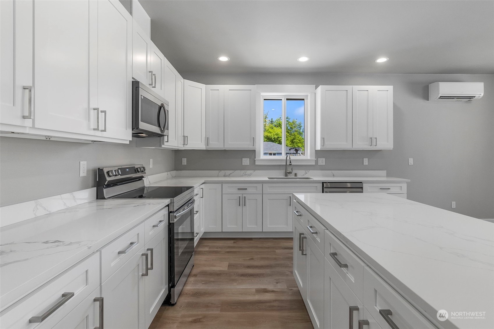 737 Gadwall Court Property Photo 16